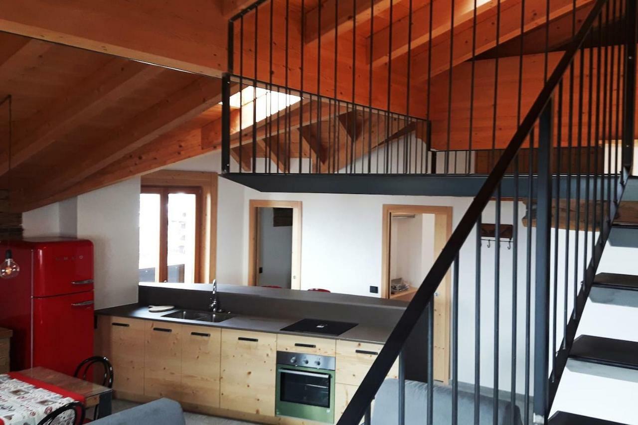Pista Stelvio Loft Lumiere Apartment Bormio Bagian luar foto
