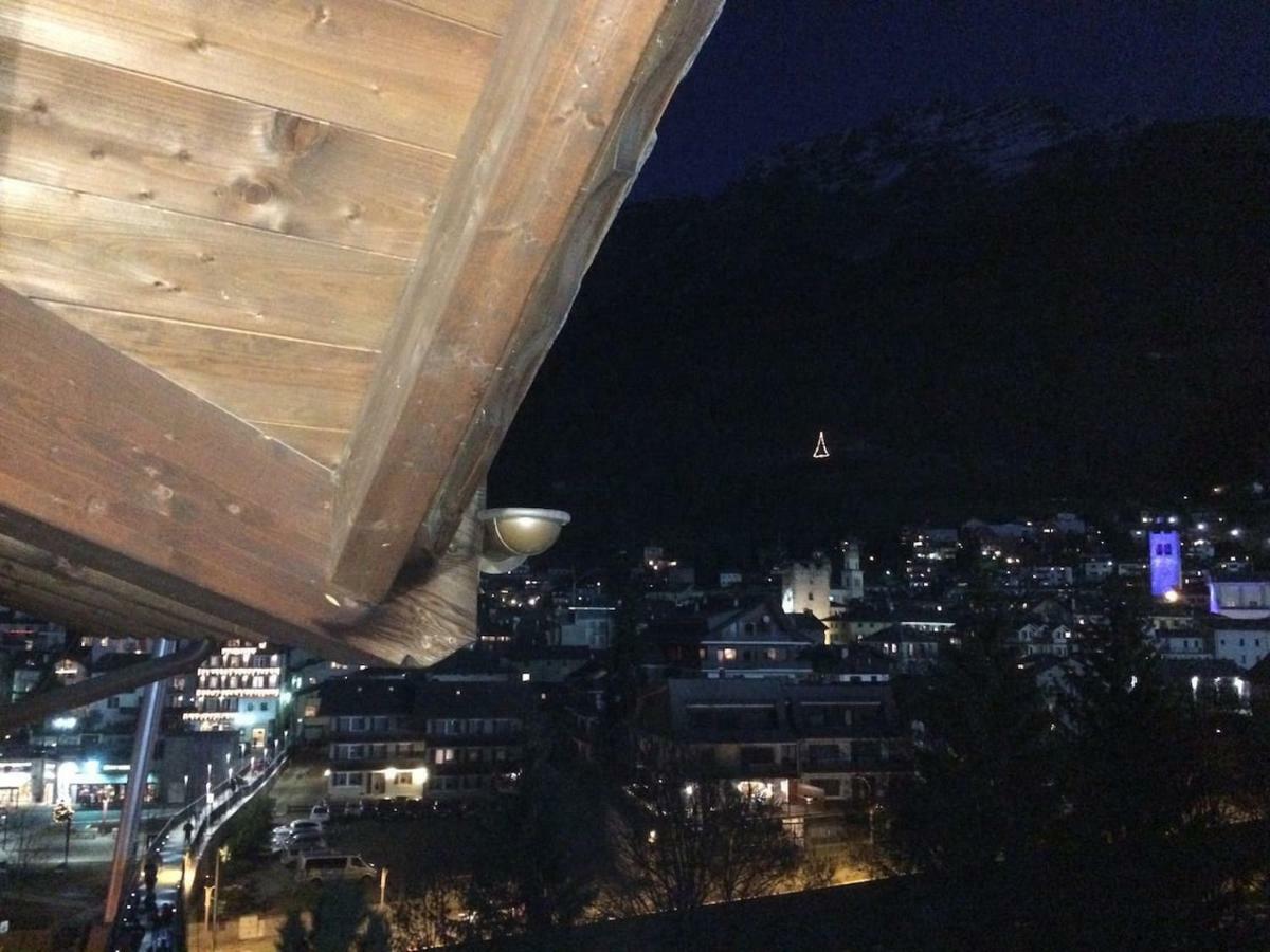 Pista Stelvio Loft Lumiere Apartment Bormio Bagian luar foto