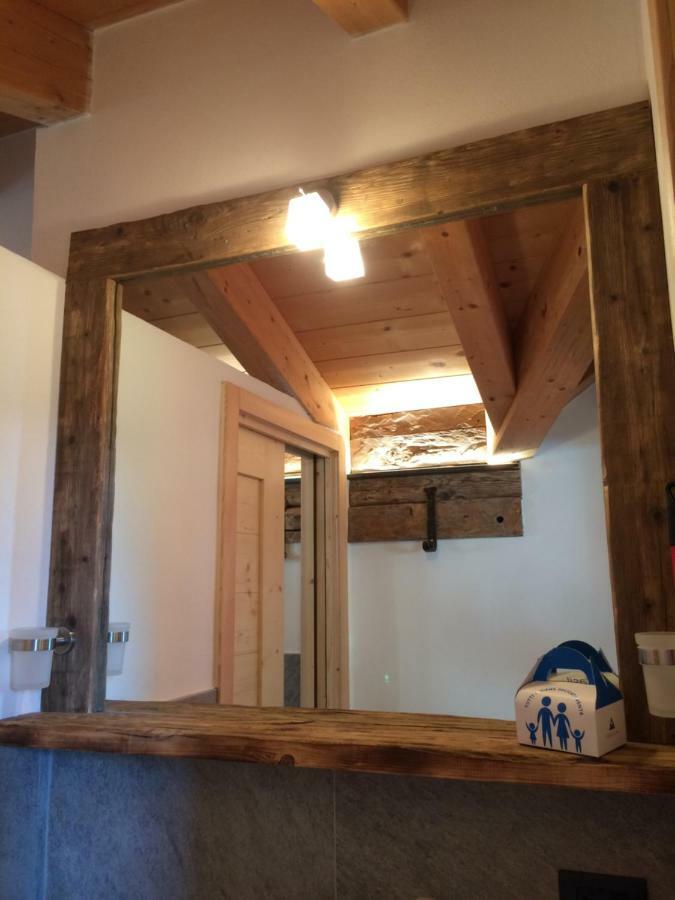 Pista Stelvio Loft Lumiere Apartment Bormio Bagian luar foto