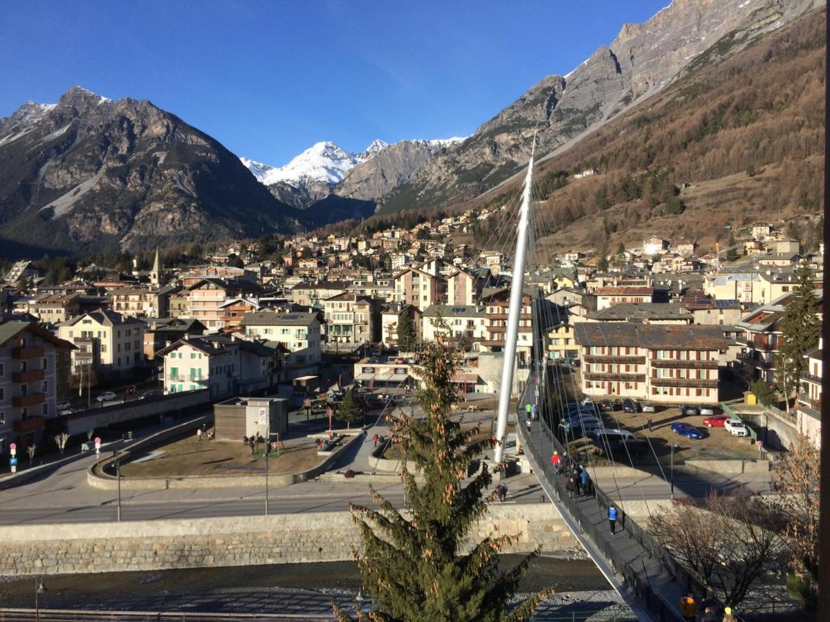 Pista Stelvio Loft Lumiere Apartment Bormio Bagian luar foto